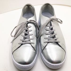 {Lacoste} Eyyla Leather Sneaker